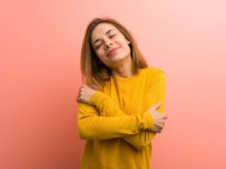 Cómo sentirse más seguro en su cuerpo y enamorarse de USTED