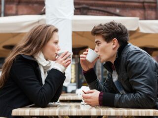 15 cosas que hacer en una primera cita para que su cita se enamore de usted