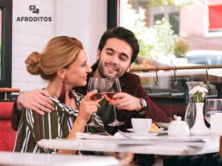 Consejos para Mujeres para Salir Hombre Más Joven
