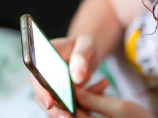 Poder de Mensajes de Texto para Gustarle a una Chica